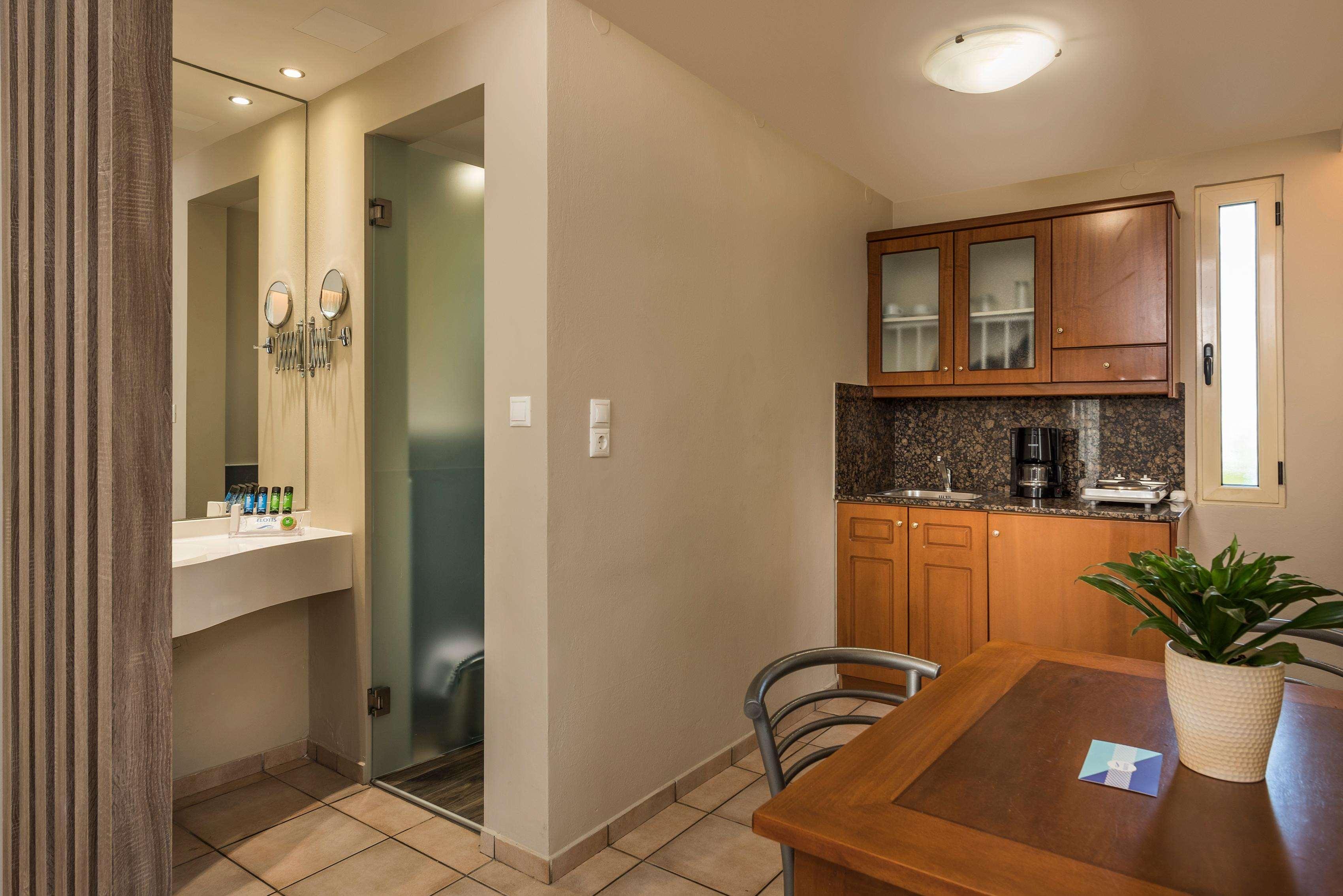 Elotis Suites (Adults Only) Agia Marina  Luaran gambar