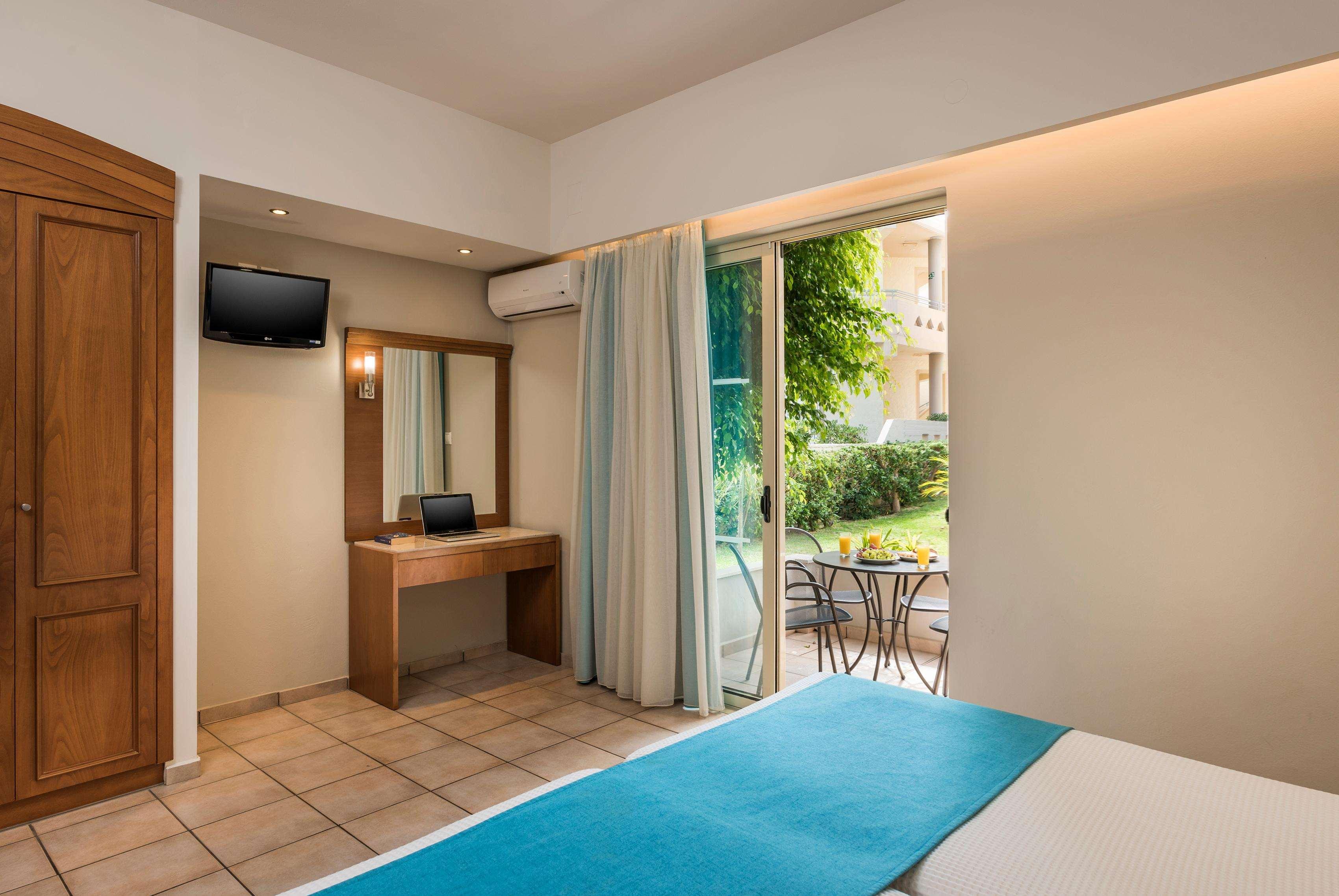 Elotis Suites (Adults Only) Agia Marina  Luaran gambar