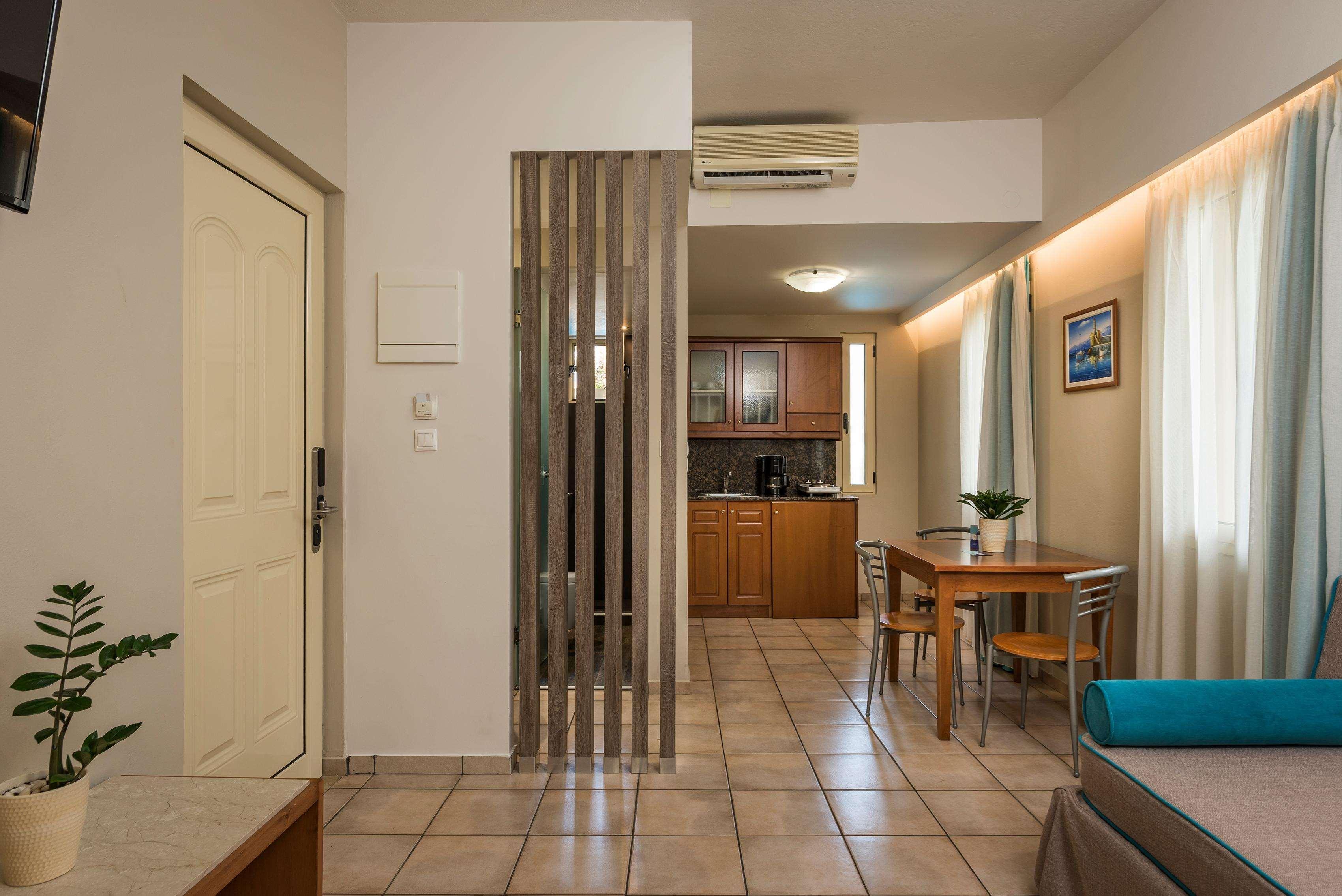 Elotis Suites (Adults Only) Agia Marina  Luaran gambar