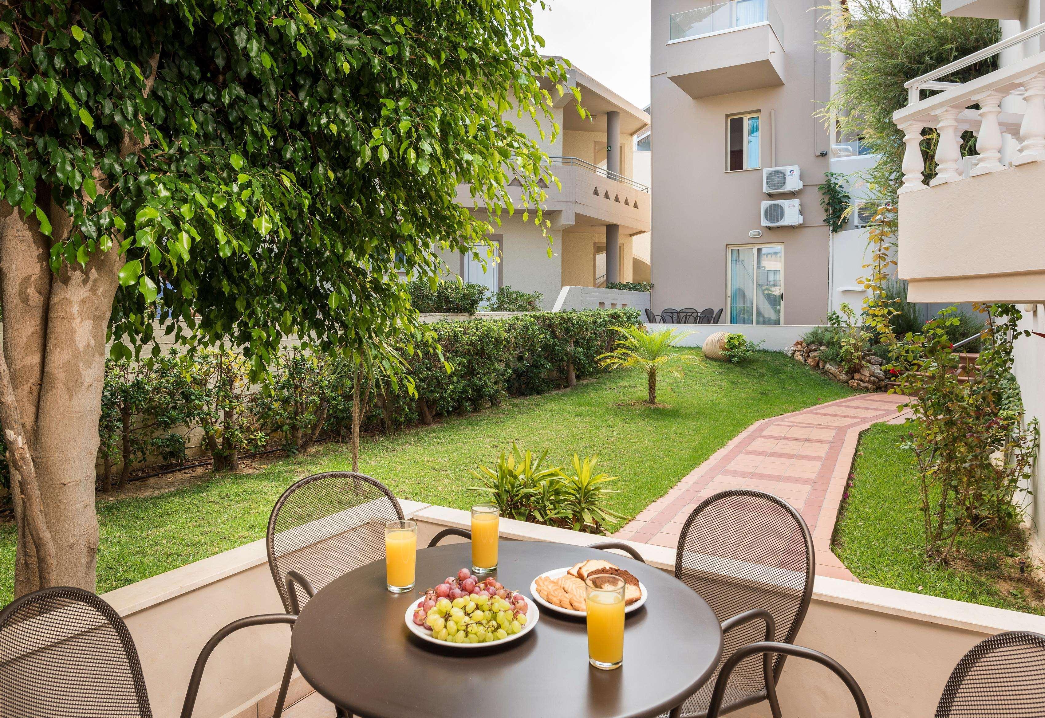 Elotis Suites (Adults Only) Agia Marina  Luaran gambar